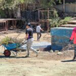 Madres, Padres y apoderados de la Sala Multisensorial y la Escuela de Talentos realizan voluntariado para construir sala de espera y reparar sus instalaciones